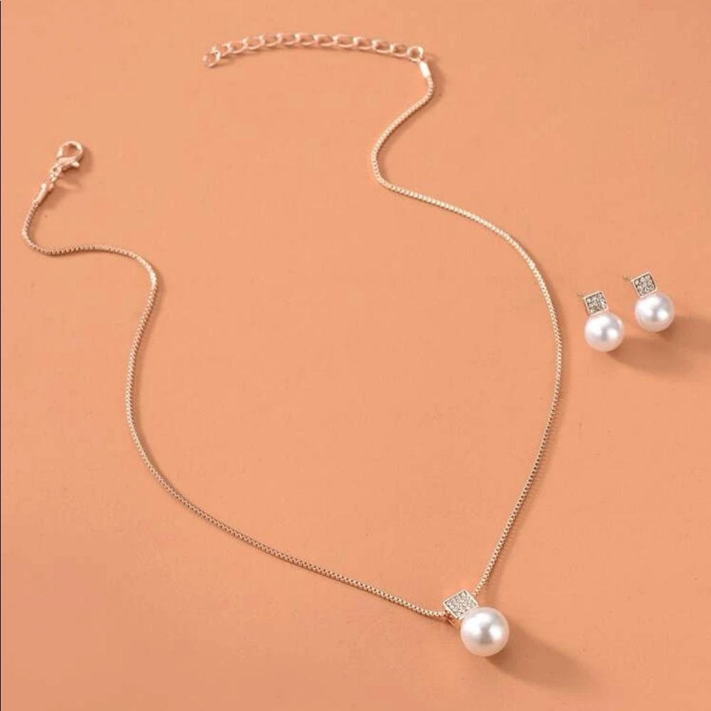 Delicate Pearl Pendant Necklace and Stud Earrings - Gold Tone